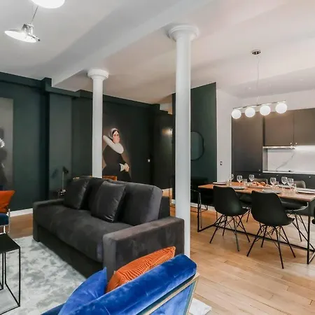 Stylish 2 Bedrooms Palais Royal شقة *